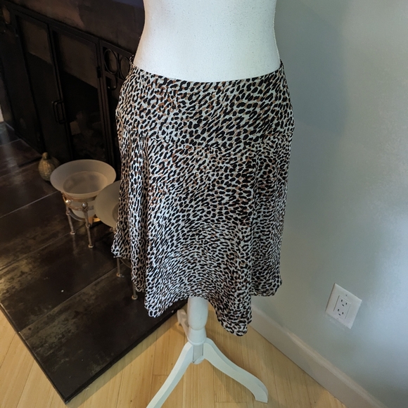 White House Black Market Womens 8 Leopard Skirt A-line Layered Hem Side Zip 163B - Picture 5 of 10